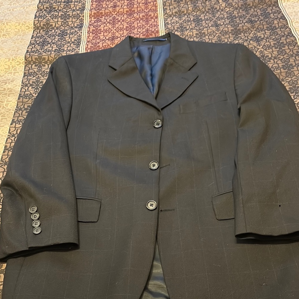Baccarat Black Single-Breasted Suit with Notched Lapel
